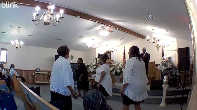 Blink Church 7/16/23 Ordination Service - Min. Larina singing "Way maker Miracle -Worker" смотреть онлайн