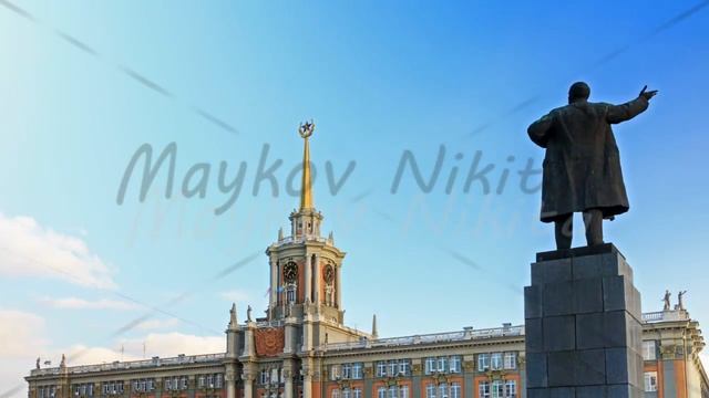 Yekaterinburg, the city hall. Russia. Time Lapse. 4K смотреть онлайн