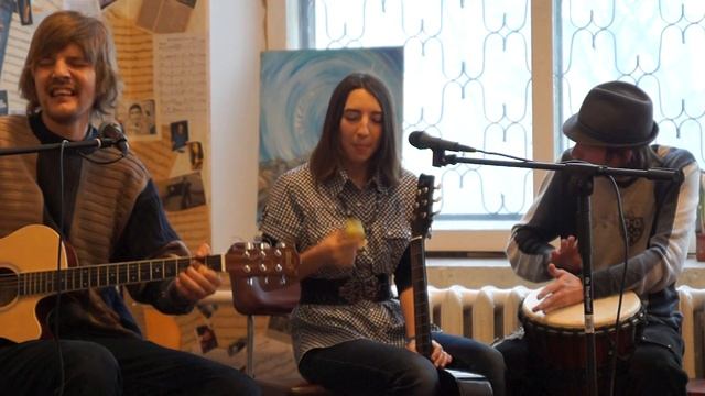 Сто вёрст по реке — О любви