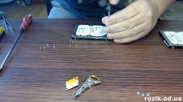 Seagate Momentus 5400.6, замена головок смотреть онлайн