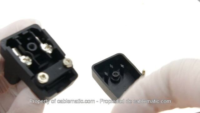 Clavija IEC-60320 C13. Enchufe hembra con ángulo - distribuido por CABLEMATIC ® смотреть онлайн