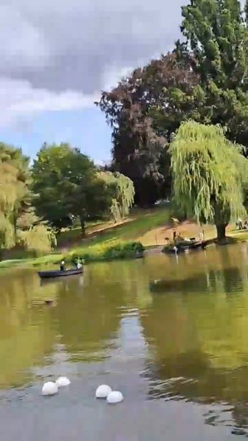 Hever Castle смотреть онлайн