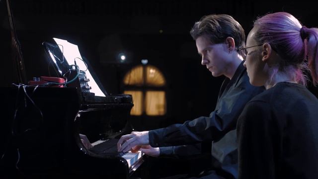 Vladimir Gorlinsky "ISN'T SONIC" for piano and pocket electronics (WP, Dmitry Batalov) смотреть онлайн