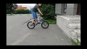 ТОП 5 ЛЁГКИХ ТРЮКОВ ДЛЯ НАЧИНАЮЩИХ НА BMX