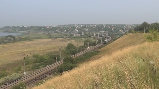 Электровоз ЭП1М-441 с поездом №370 Баку — Харьков смотреть онлайн