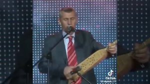 Пандур. Поет на аварском