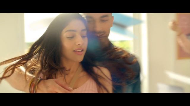 EngageOn 2 in 1 Pocket Perfume TVC смотреть онлайн