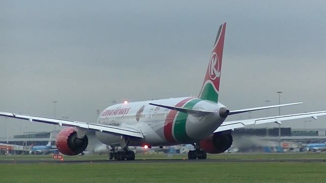 Take off Kenya Airways Boeing 787-8 Dreamliner Runway 18L @AMS смотреть онлайн