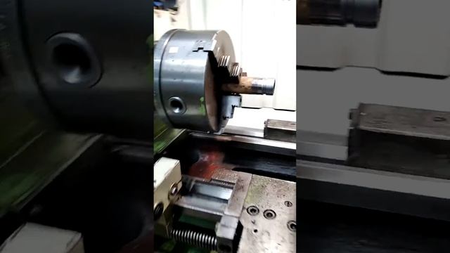 Нарезание резьбы с тормозом. 16Б05П 1часть смотреть онлайн