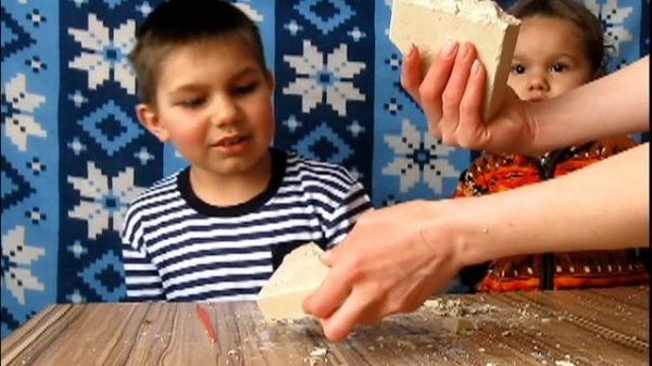 Раскапываем кости динозавра T-REX