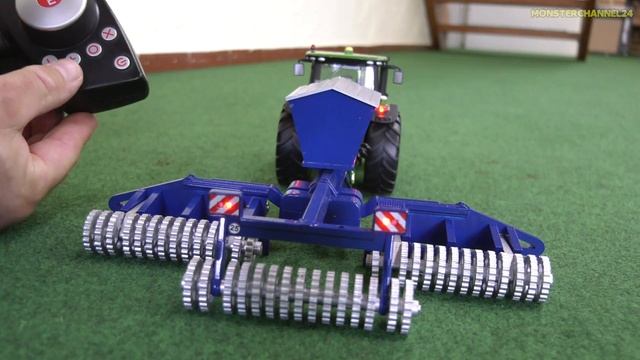 RC Tractor gets unboxed and tested! John Deere stuck! смотреть онлайн