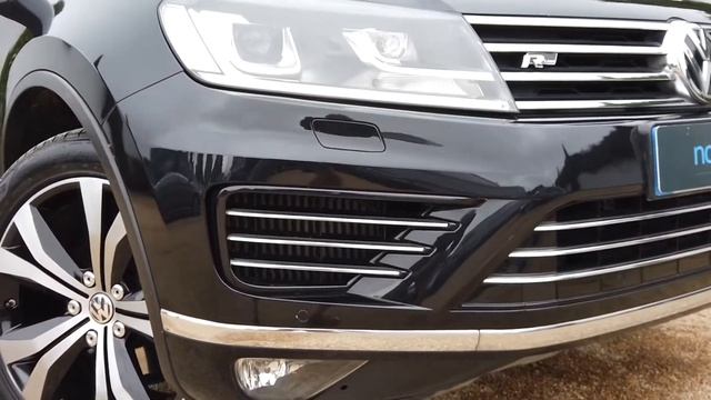 Volkswagen Touareg V6 R-Line TDi offered by Norman Motors, Dorset смотреть онлайн