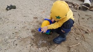 ЭКСКАВАТОР КОПАЕТ ЯМУ! ПОГРУЗЧИК загружает песок в САМОСВАЛ! Видео для Детей for kids children