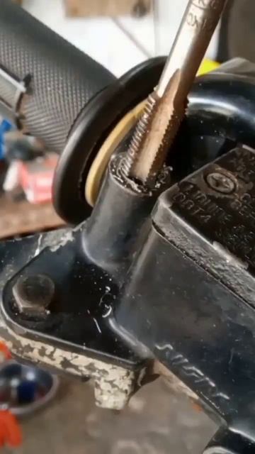 #tap #drill #thread #threads #screw #drillbit #handmade #handtool #handtools #diy #homade #honda смотреть онлайн