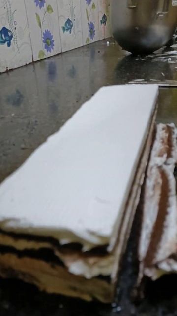 Cherry இல்லாம Black Forest Cake செய்யலாம் வாங்க #blackforestpastry #piece Cake #shortscake