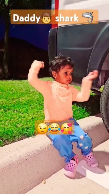 #Funsharks🦈😍#baby'sversion#signatures❤️🥰#pravya#baby👶#mommy👩#daddy👨#grandma👵#grandpa👴#trendingshort