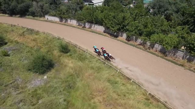 Алматинский Ипподром, 5 скаковой день 2.07.2022 года (ОКС), скачка №1 смотреть онлайн