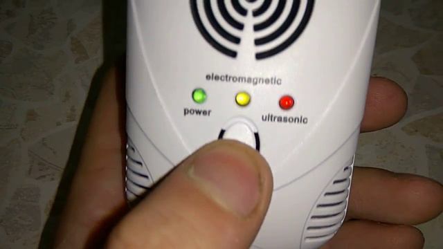 Pest Repeller - ультразвуковой защитник от вредителей с алиэкспресс