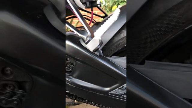 TUTORO chain oiler BMW S1000r Part 2 смотреть онлайн