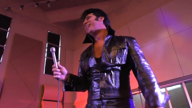Jay Dupuis as Elvis, “Let Yourself Go” - video by Susan Quinn Sand смотреть онлайн