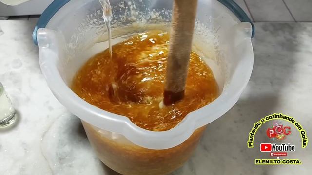 Sabão caseiro em barra com água sanitária e açúcar, tira manchas das roupas e dá brilho ao Alumínio смотреть онлайн