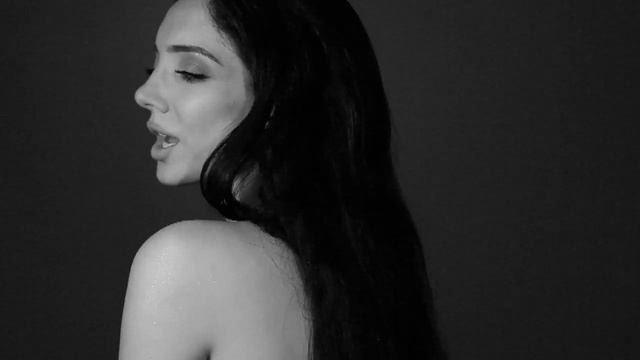 Anushik Alaverdyan -Twice / New Music Video 2017/ [COVER] (Original song by Little Dragon) смотреть онлайн