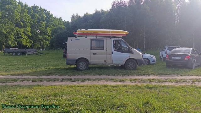 Выставка "Автострада 24", странный водопад и дискотека под проливным дождем. смотреть онлайн