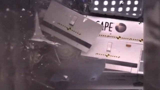 Bus Crash Test 💥 смотреть онлайн