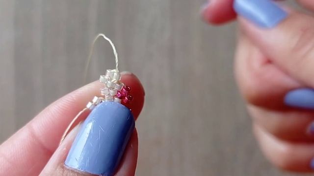 MINI ARETES CABALLITO DE MAR CON MIYUKI, SÚPER FÁCIL || SEAHORSE EARRINGS 🌊 смотреть онлайн