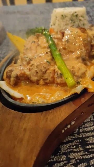 Grilled Paprika Chicken Sizzler #reel #foodreels #sizzler #nonveg #reelsviral