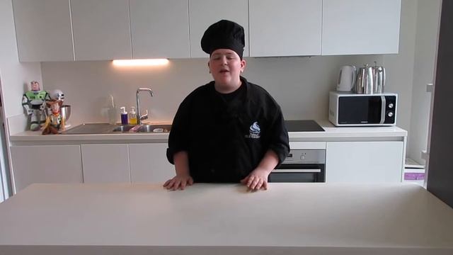 How To Make Luxo Ball Cake Pops!