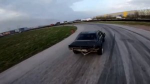 Колесо само оделось обратно