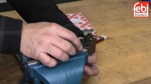 [RU] Заклепывание двухрядной цепи привода газораспределительного механизма