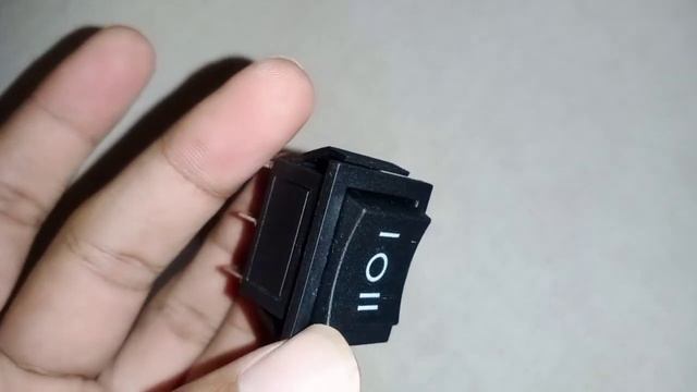 6 pin centre off Rocker switch with brass pin 16 amp 250v смотреть онлайн