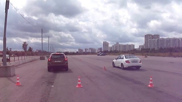 ExtrimeDrive (разгон и экстренное торможение) смотреть онлайн