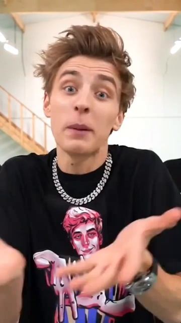 Большая Или Средняя Маленькая тарелка челлендж|©