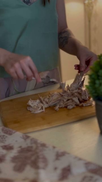 Куриный суп с домашней лапшой🍜#куриныйсуп #домашняяеда #лапшабыстрогоприготовления #shorts