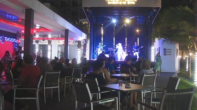 Вьетнам, Камрань, отель Swandor Hotels & Resorts, декабрь 2017. Вечерняя программа.