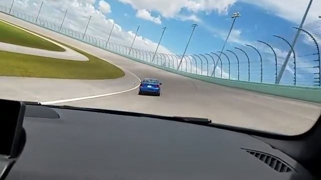 Driving an M2 on M track days event. Homestead Speedway Racetrack смотреть онлайн