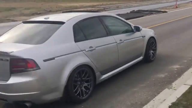 Loud Acura TL 3G Compilation смотреть онлайн