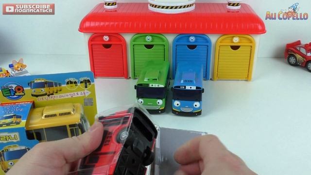 Bus Garage Car toy videos for kids - Играем в тачки смотреть онлайн