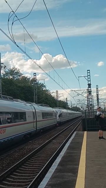 МЕГА ЭКСЛЮЗИВ!Двойной Сапсан ЭВС1 07/ЭВС1 17 С Сообщением Санкт Петербург Москва На Пл Останкино смотреть онлайн