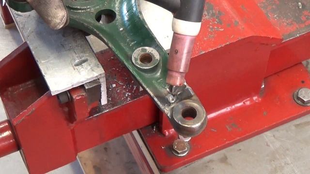 #WELDA Day 5 - Weld repairing cast iron with cast iron filler rods смотреть онлайн