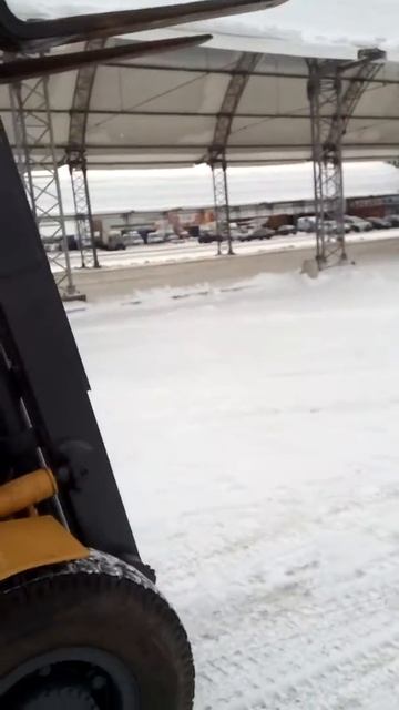 Погрузчик с кабиной смотреть онлайн