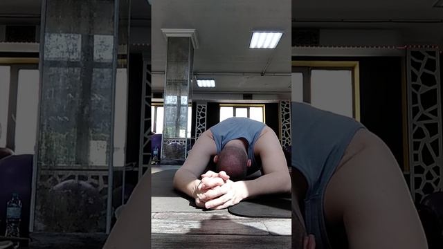 Здоровая спина 4. Растяжка. Стретчинг. Фитнес. Суставная разминка. Заминка. Пилатес. Йога. ЛФК. смотреть онлайн