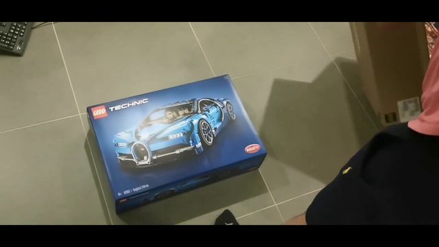 Bugatti Chiron CoVid19 quarantine unpacking 😍😍 смотреть онлайн