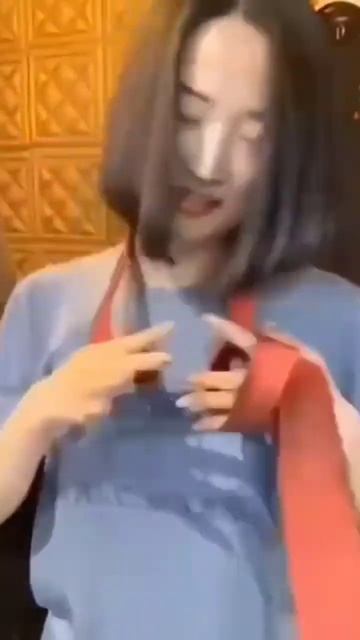 Простой способ завязать галстук. Как легко и быстро завязать галстук. #shorts