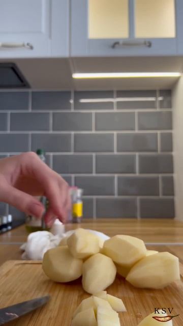 Ароматный и вкусный ужин гарантирован! Тушенная картошка 👌🏻