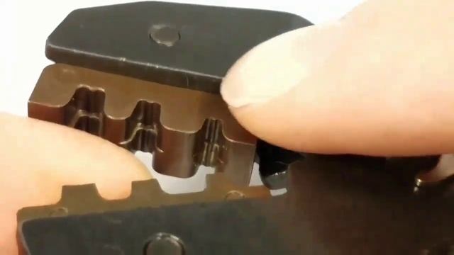 Dupont Connector Crimping Tool Tutorial - SN-28B смотреть онлайн