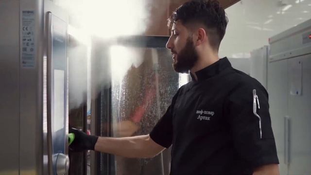 Ресторан Rancho Ville работа шеф повара на кухне смотреть онлайн